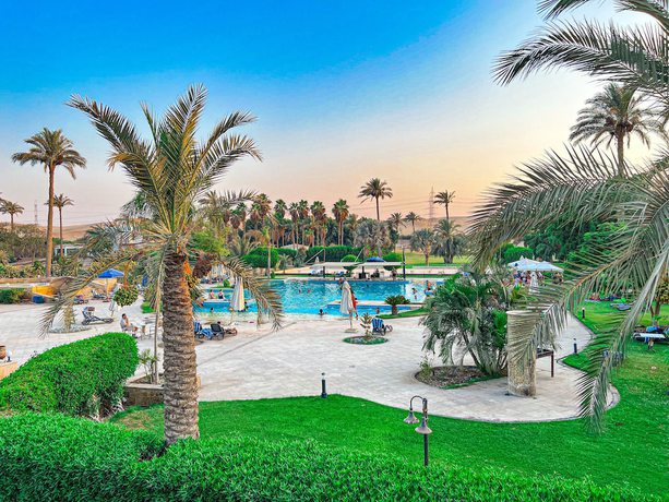 Imagen de los exteriores del Hotel Sakkara Country Club. Foto 6