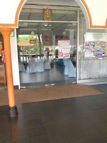 Imagen del bar/restaurante del Hotel Sakol Grand Palace. Foto 2