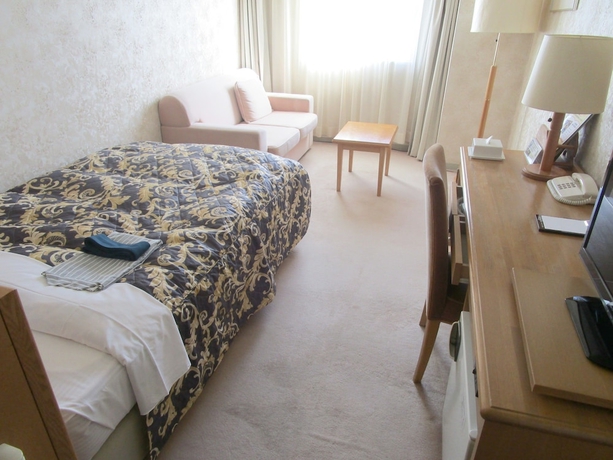 Imagen de la habitación del Hotel Saku Grand. Foto 6