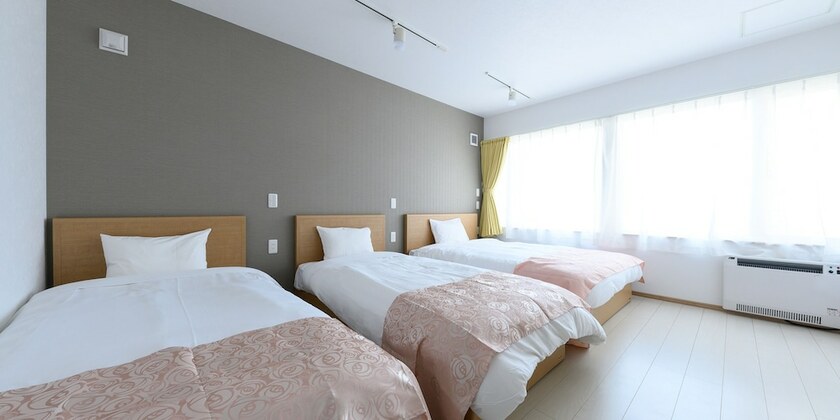 Imagen general del Hotel Sakura 93. Foto 1