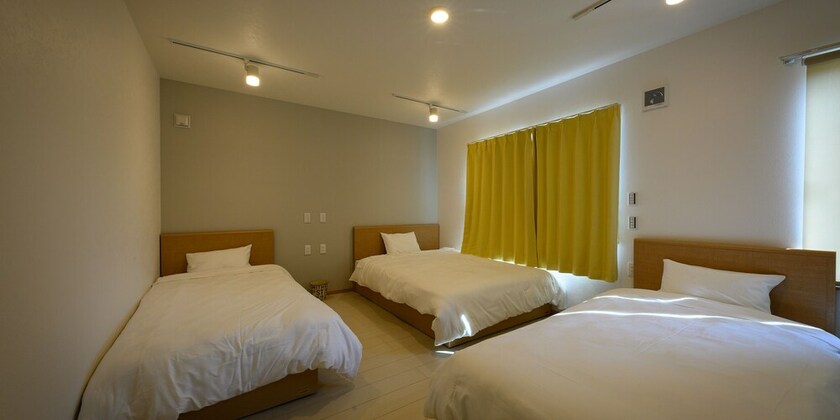 Imagen de la habitación del Hotel Sakura 93. Foto 22