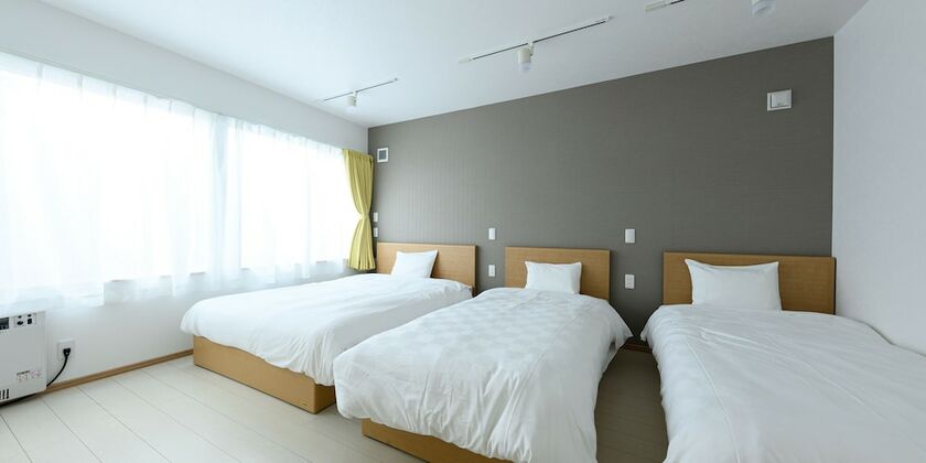Imagen de la habitación del Hotel Sakura 93. Foto 34