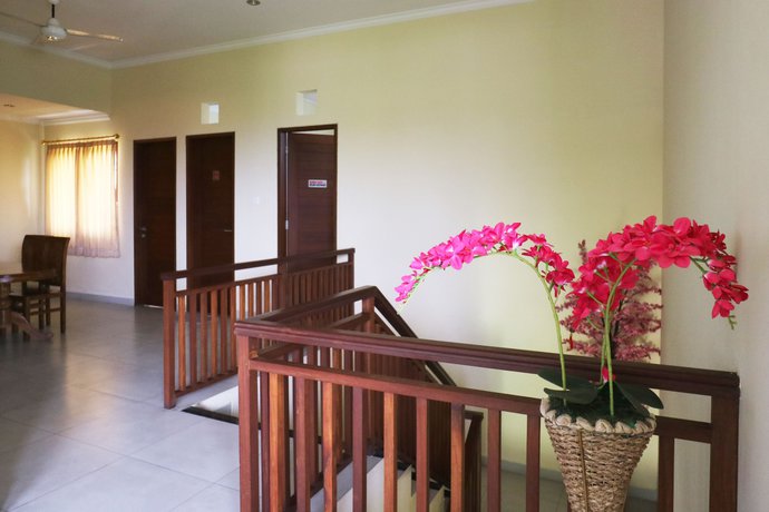 Imagen de los interiores del Hotel Sakura Guest House, Canggu. Foto 20