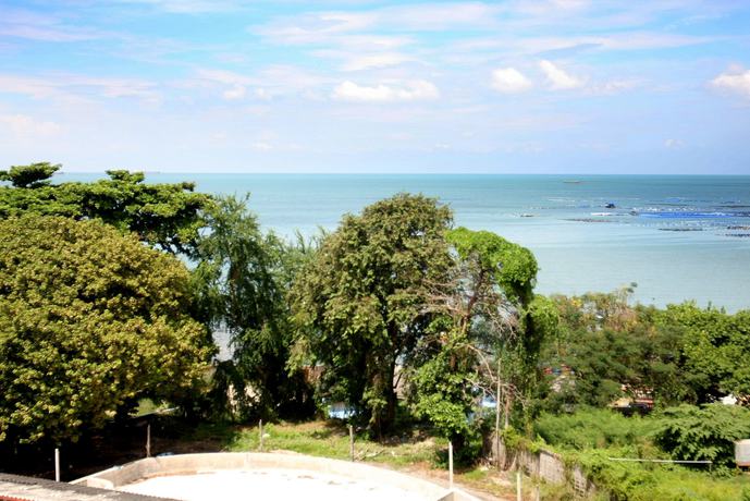 Imagen de los exteriores del Hotel Sakura Residence Sriracha. Foto 12
