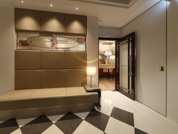 Imagen de los interiores del Hotel Sakura Suite Osaka. Foto 15