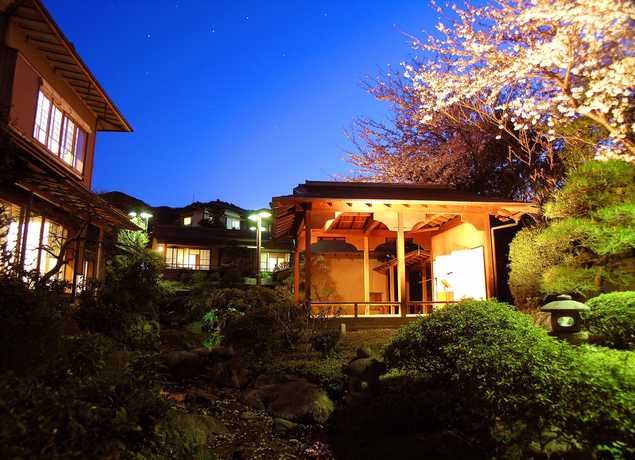 Imagen de los exteriores del Hotel Sakuragaokasaryo. Foto 7