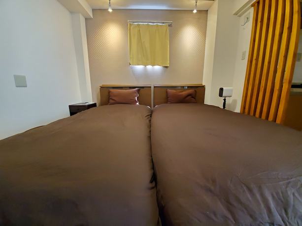 Imagen de la habitación del Hotel Sakuranomiya. Foto 2