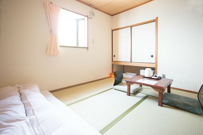 Imagen de la habitación del Hotel Sakuraya. Foto 15