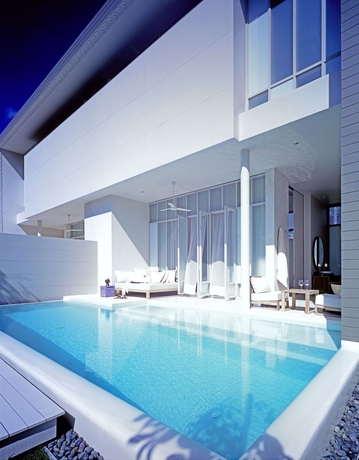 Imagen de la piscina del Hotel Sala Phuket Mai Khao Beach Resort. Foto 15