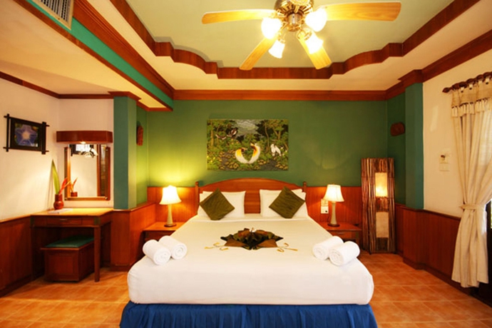 Imagen de la habitación del Hotel Salad Beach Resort. Foto 3