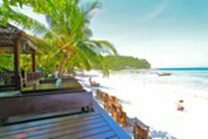 Imagen del bar/restaurante del Hotel Salad Hut Resort. Foto 4