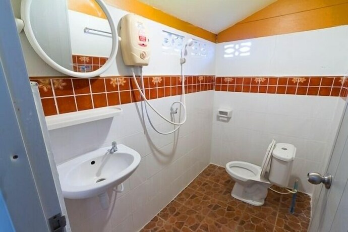 Imagen de la habitación del Hotel Salad Villa. Foto 25