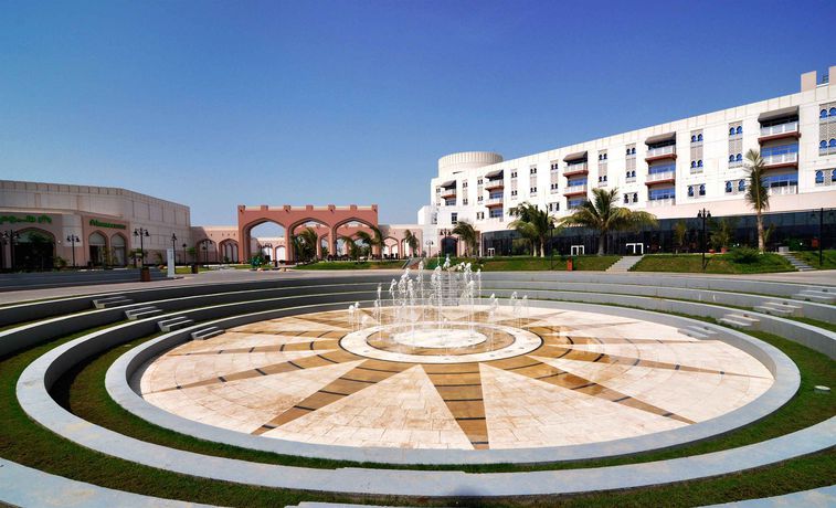 Imagen de los exteriores del Hotel Salalah Gardens. Foto 13