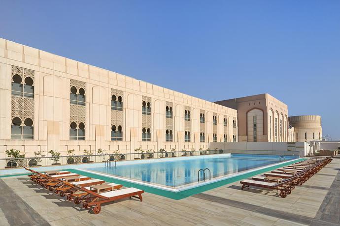 Imagen de la piscina del Hotel Salalah Gardens. Foto 16