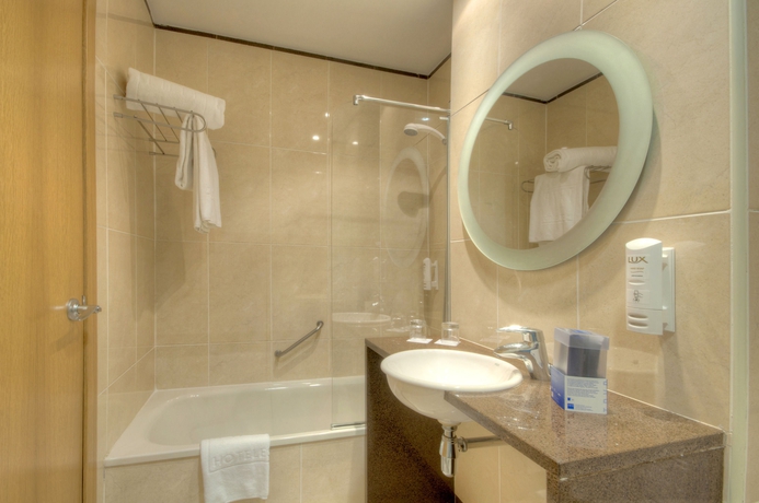 Imagen de la habitación del Hotel Salamanca Montalvo. Foto 13