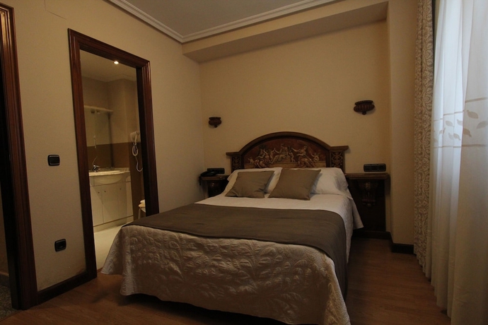 Imagen de la habitación del Hotel Salamanca Rio. Foto 7