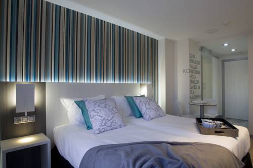 Imagen de la habitación del Hotel Salamanca Suite Studios. Foto 11