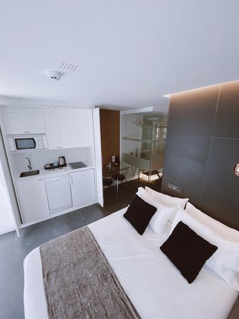 Imagen de la habitación del Hotel Salamanca Suites Libertad. Foto 5