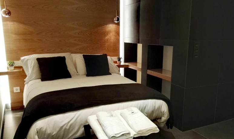 Imagen de la habitación del Hotel Salamanca Suites Libertad. Foto 11