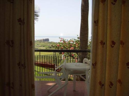 Imagen de la habitación del Hotel Salambina. Foto 13