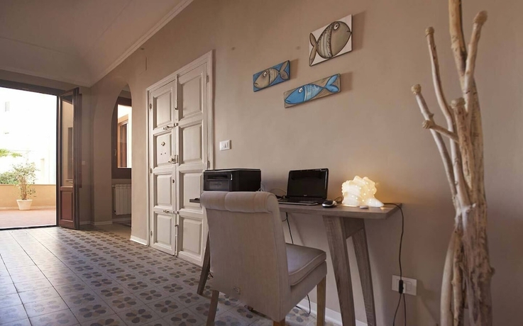 Imagen de los interiores del Hotel Salamureci. Foto 16