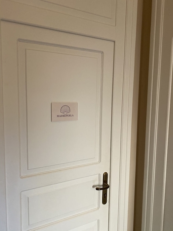 Imagen de la habitación del Hotel Salamureci. Foto 12