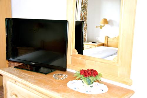 Imagen de la habitación del Hotel Salastrains. Foto 4