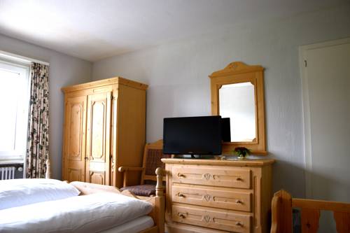 Imagen de la habitación del Hotel Salastrains. Foto 8
