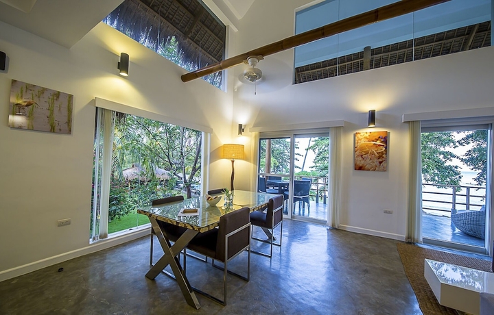 Imagen de la habitación del Hotel Salaya Beach Houses. Foto 11