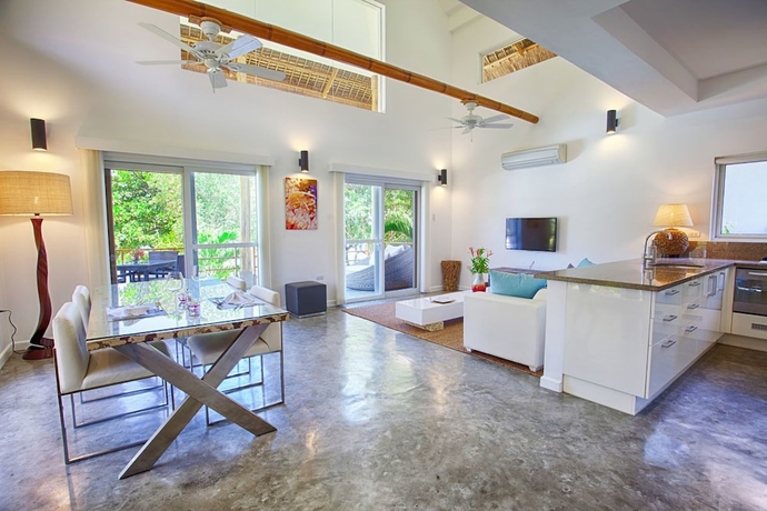 Imagen de la habitación del Hotel Salaya Beach Houses. Foto 12