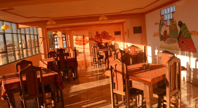 Imagen del bar/restaurante del Hotel Salcay. Foto 2