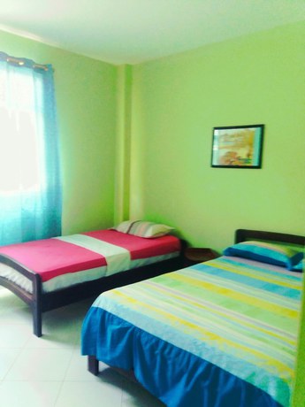 Imagen de la habitación del Hotel Salduba. Foto 6