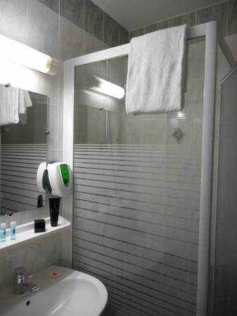 Imagen de la habitación del Hotel Salea. Foto 14