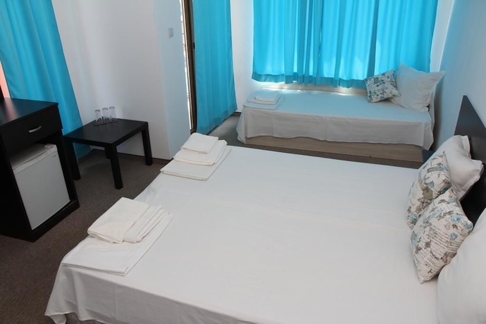 Imagen de la habitación del Hotel Salena Beach. Foto 10