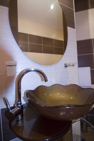 Imagen de la habitación del Hotel Salena Plaza. Foto 3