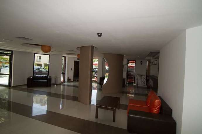 Imagen de los interiores del Hotel Salena Plaza. Foto 11