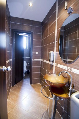 Imagen de la habitación del Hotel Salena Plaza. Foto 5