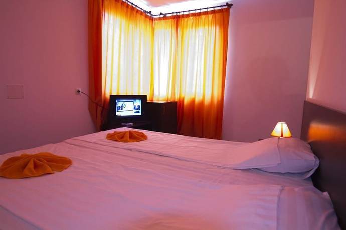 Imagen de la habitación del Hotel Salena Plaza. Foto 8