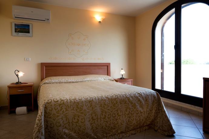 Imagen de la habitación del Hotel Salento. Foto 12