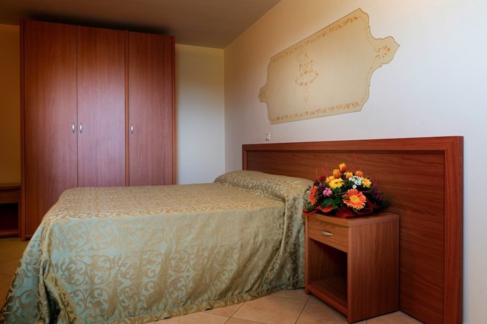 Imagen de la habitación del Hotel Salento. Foto 15