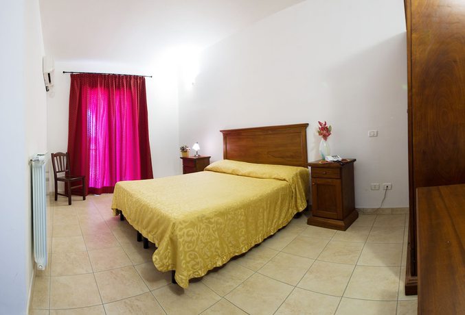 Imagen de la habitación del Hotel Salento. Foto 17