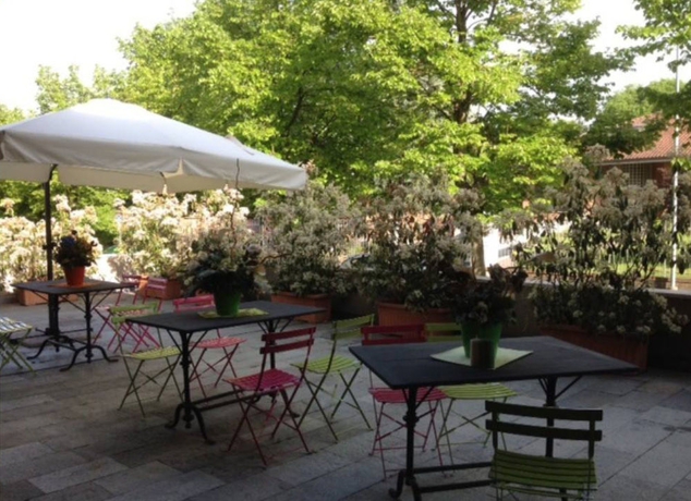 Imagen del bar/restaurante del Hotel Salera. Foto 4