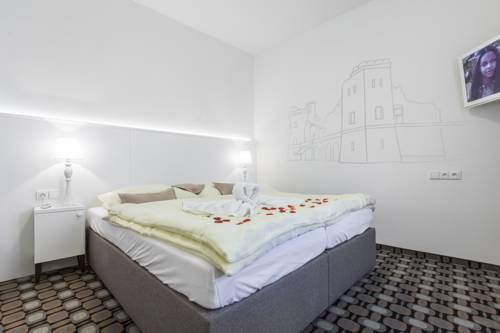 Imagen de la habitación del Hotel Salety. Foto 6
