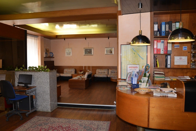 Imagen de los interiores del Hotel Salieri. Foto 10