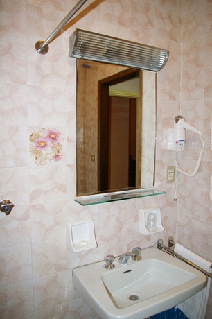 Imagen de la habitación del Hotel Salieri. Foto 4