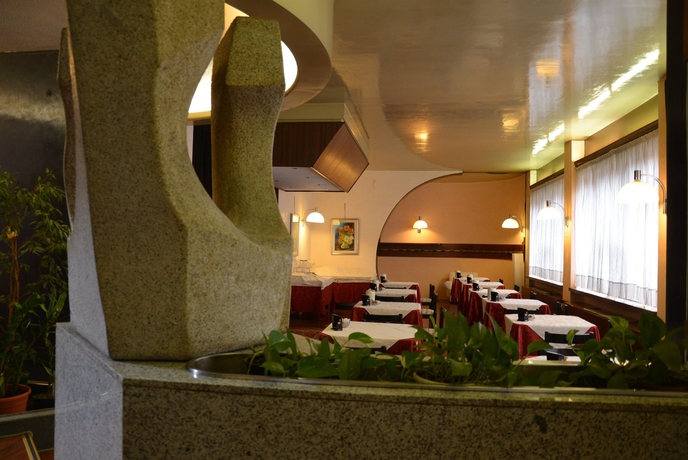 Imagen de los interiores del Hotel Salieri. Foto 12