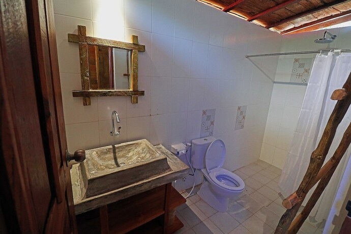 Imagen de la habitación del Hotel Salim Beach Resort. Foto 15
