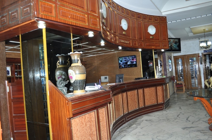 Imagen de los interiores del Hotel Salim. Foto 17