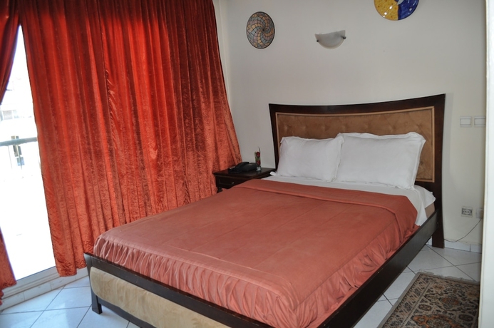 Imagen de la habitación del Hotel Salim. Foto 12