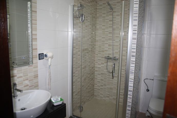 Imagen de la habitación del Hotel Salime Al Khozama. Foto 9